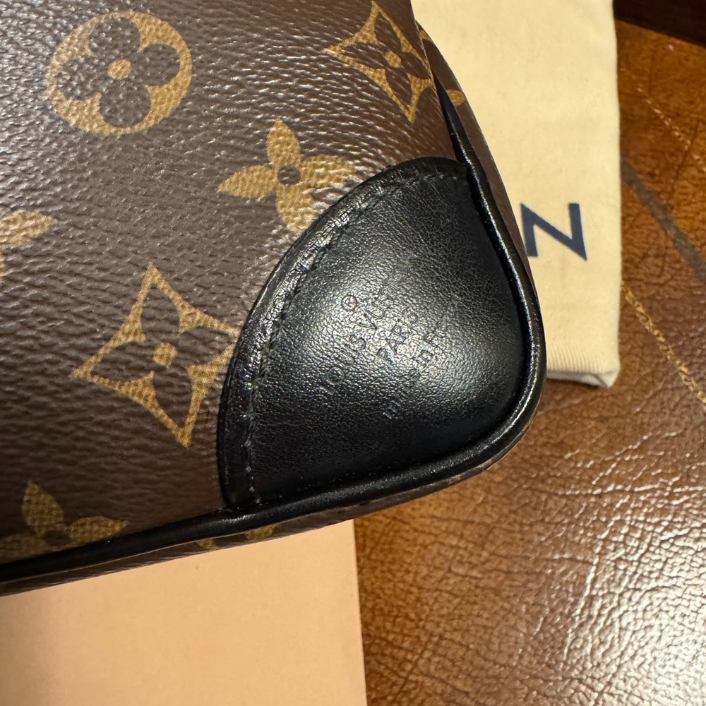 LOUIS VUITTON ODEON PM NM NOIR & MONOGRAM - with COA!! *Repaired* - Picture 13 of 17